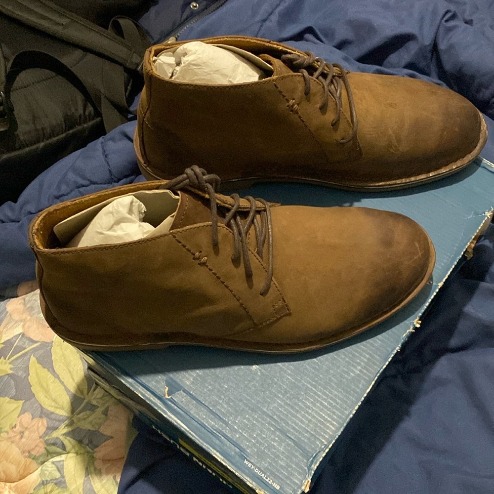 Chukka boots